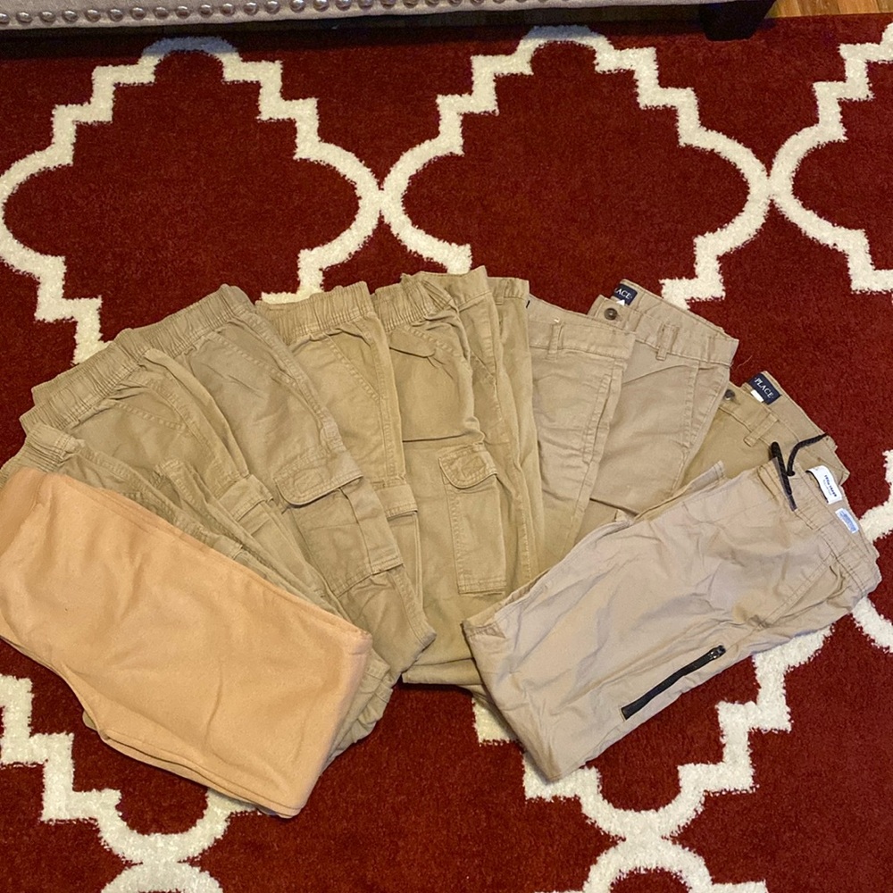 EUC Children’s Place Boys khaki pants 
LOT OF 8
Size 12 
Lots of life left